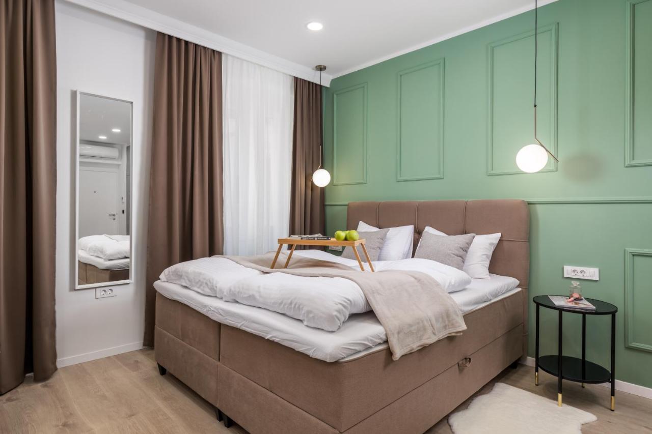 Area2 Center Luxury Apartment Рієка Екстер'єр фото